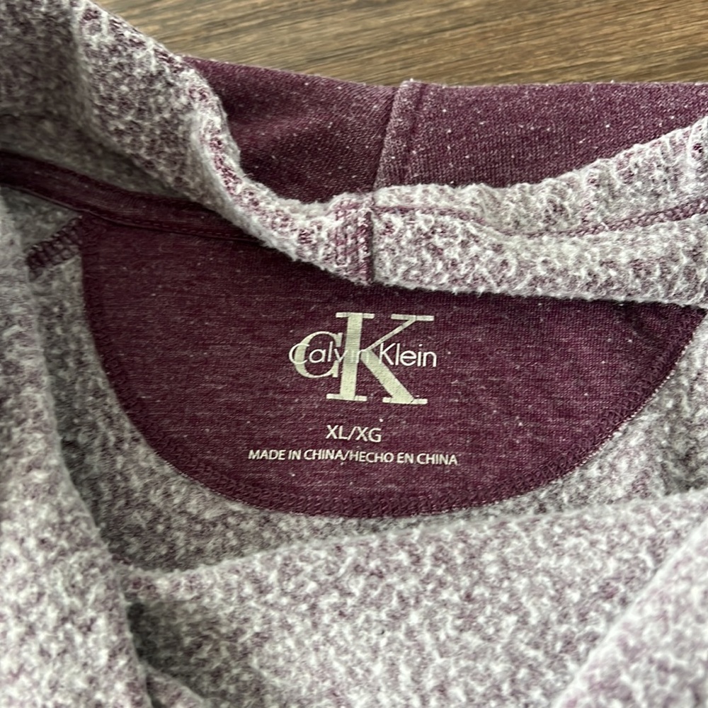 Calvin Klein top - Picture 5 of 5